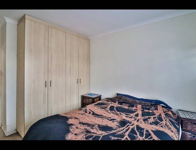 2 BEDROOM TOWNHOUSE RENTED IN WALMER HEIGHTS
